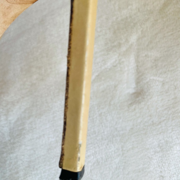 FINAL Manolo Blahnik Patent Nude Pump - Picture 9 of 13